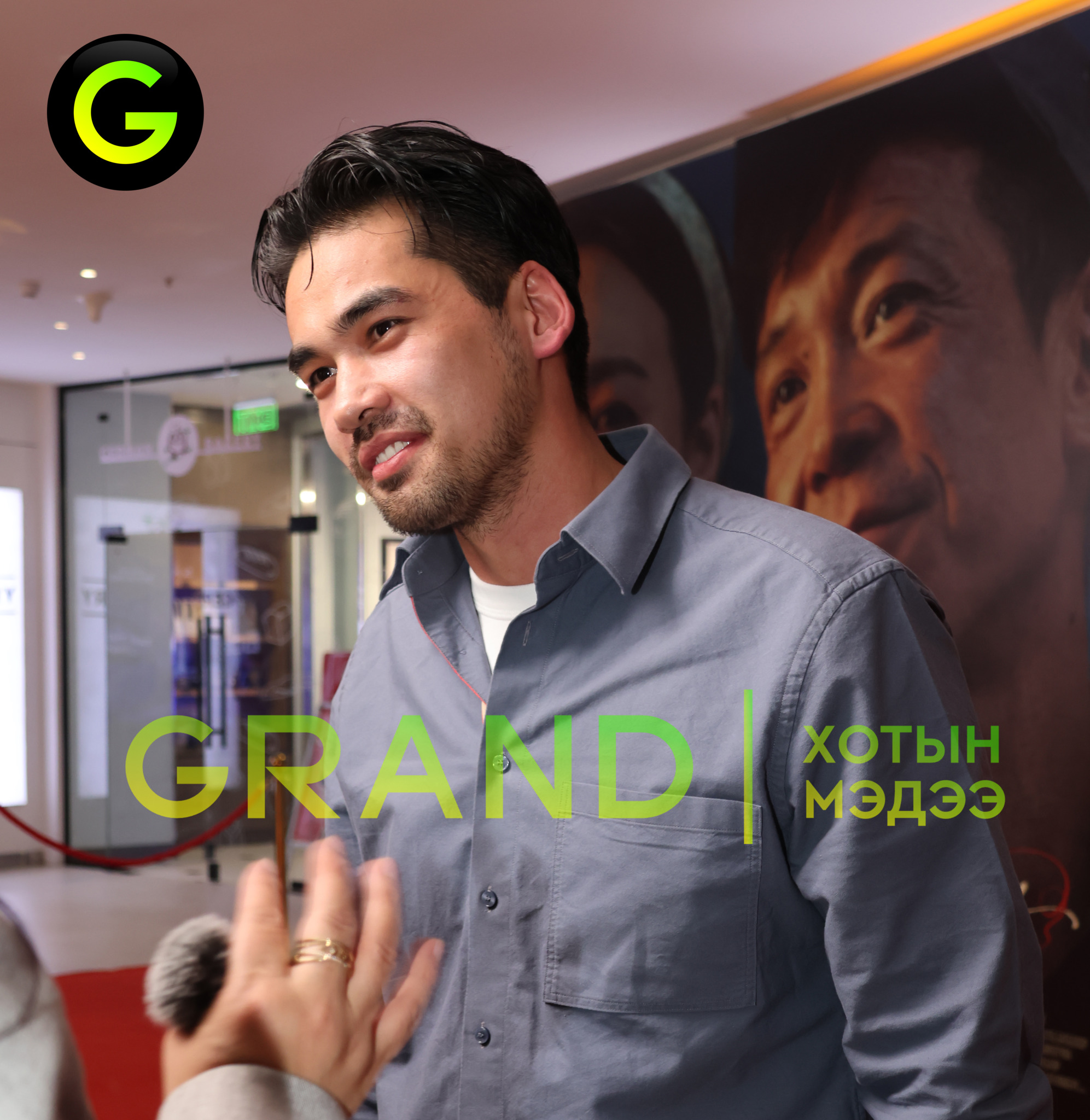 “Надад ирээгүй хайр” ОАК-ны Алдарын дүрээр олонд танигдсан жүжигчин Ч.Түвшинтөгс ээлжит уран бүтээлдээ продюсерээр ажиллан, гол дүр бүтээжээ